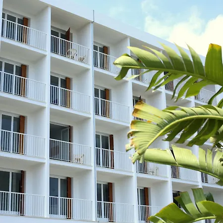 La Tournerie فندق مينتون